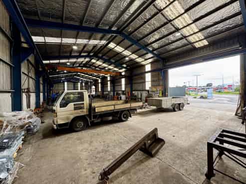 Waiwhakaiho warehouse with gantry