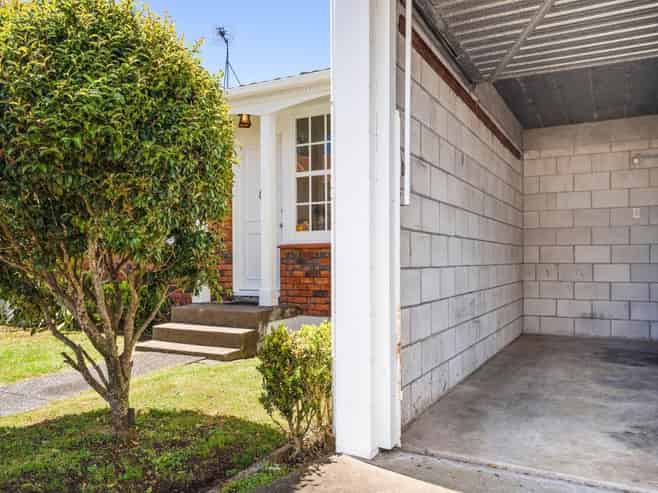 2/13 King Edward Avenue, Epsom
