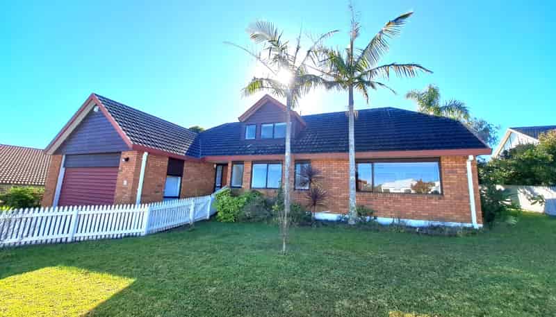 6 Delisle Place, Windsor Park
