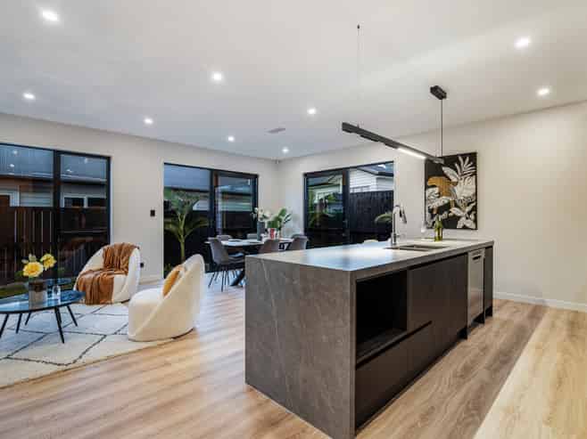 373 Te Taruna Drive, Milldale