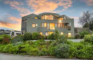 72 Glenstrae Road, Redcliffs