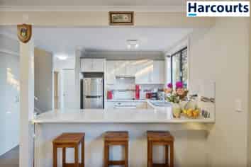 13 View Ridge Drive, Ranui
