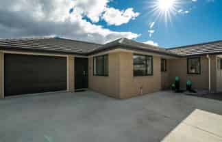 8B Mead Avenue, Cromwell