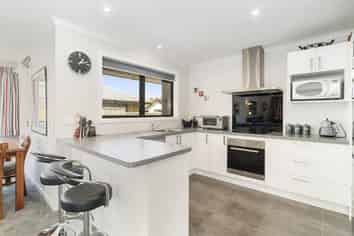 8B Mead Avenue, Cromwell