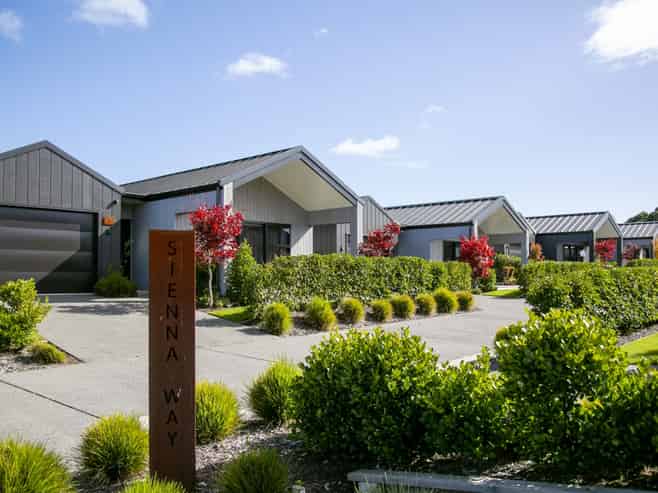 1 Sienna Way , Rangatira Park