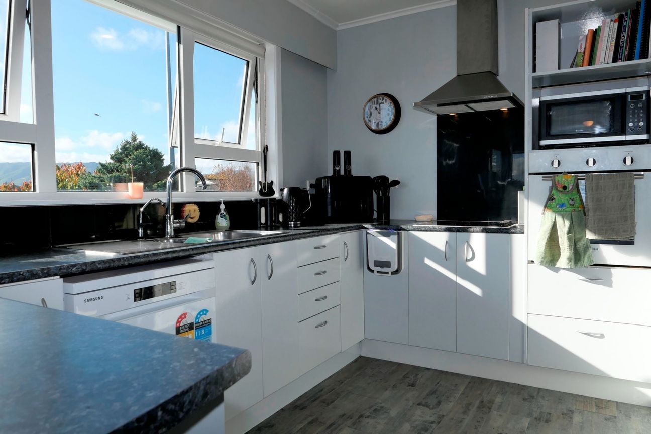 Flexible Family Living in the Heart of Paraparaumu Beach - Widok 5