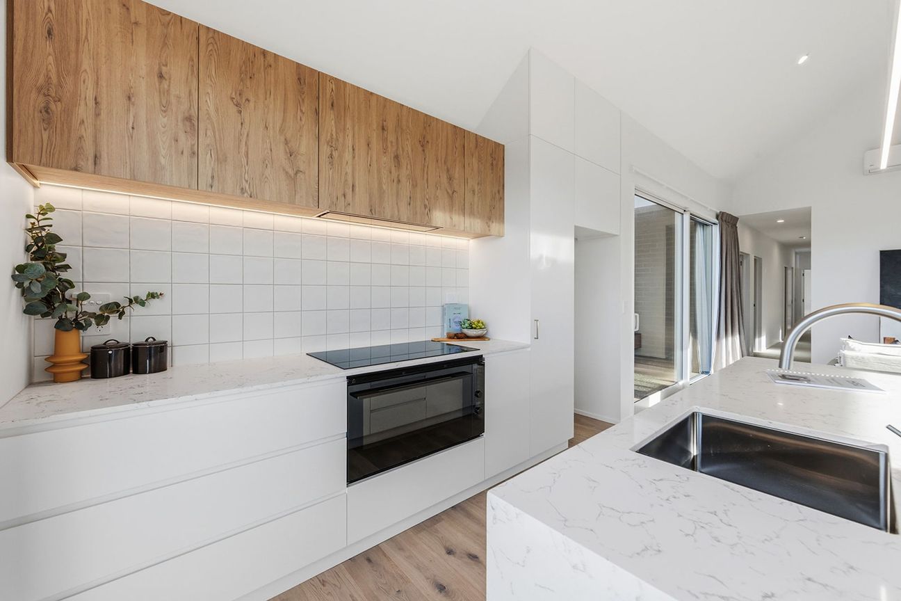 Award-Winning Design, Easy-Care Living - Vista 6