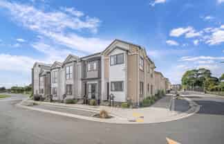 4/5 Wallson Crescent, Wiri