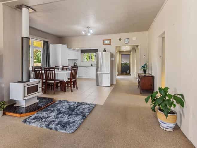 89 Great North Road, Kamo