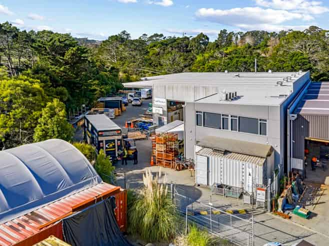Silverdale Standalone Industrial - 1,305m²