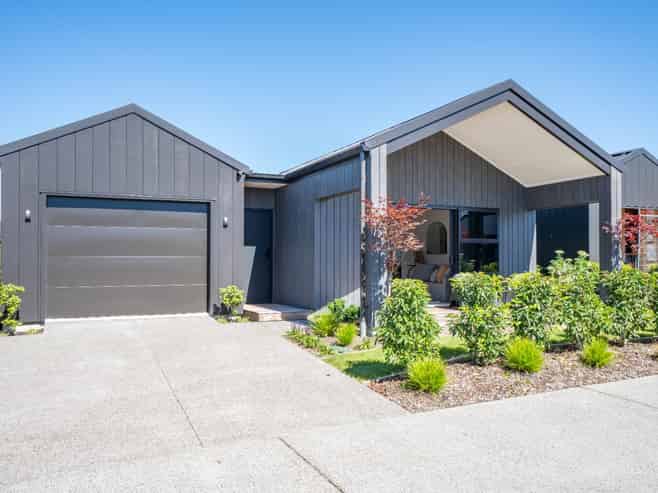 4 Sienna Way, Rangatira Park
