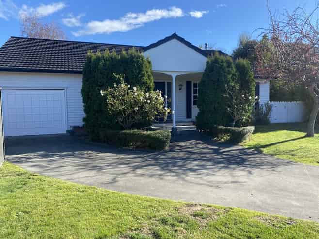 25 Kent Terrace, Taradale