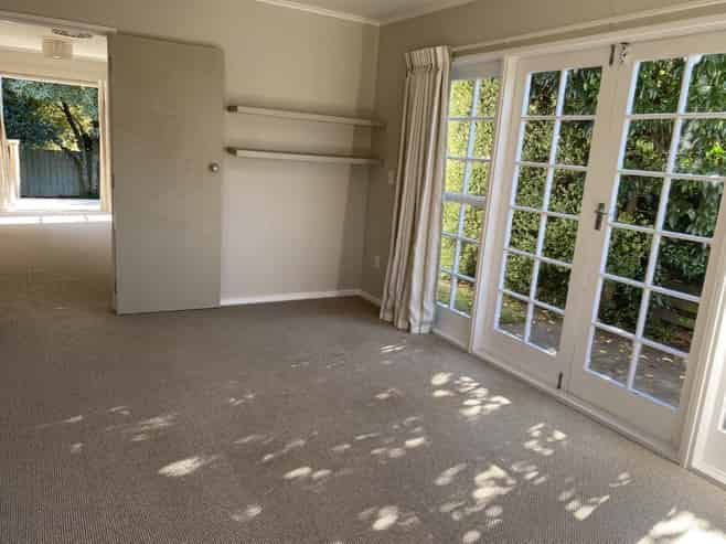 25 Kent Terrace, Taradale