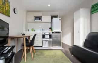 122/72 Nelson Street, Auckland Central