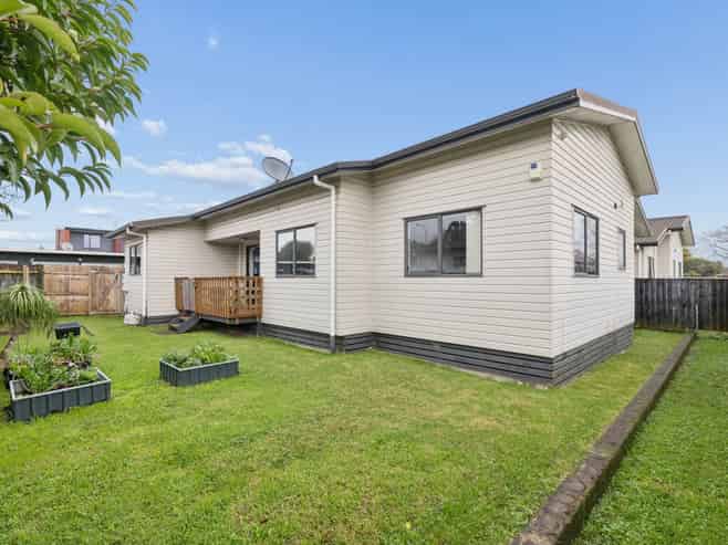 124B  Maich Road, Manurewa