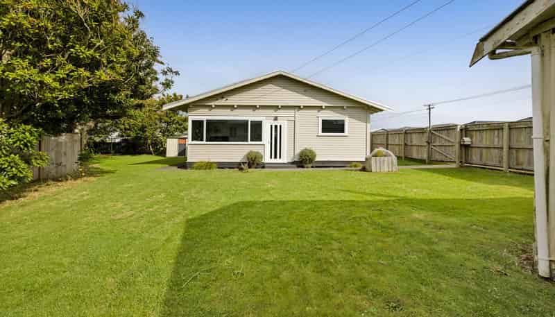 50 Collins Street, Hawera