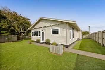 50 Collins Street, Hawera