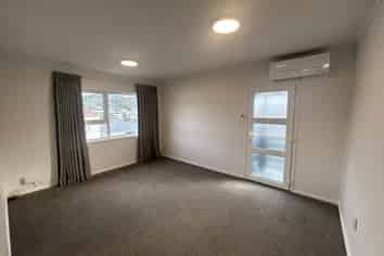 1/131 Owen Street, Newtown