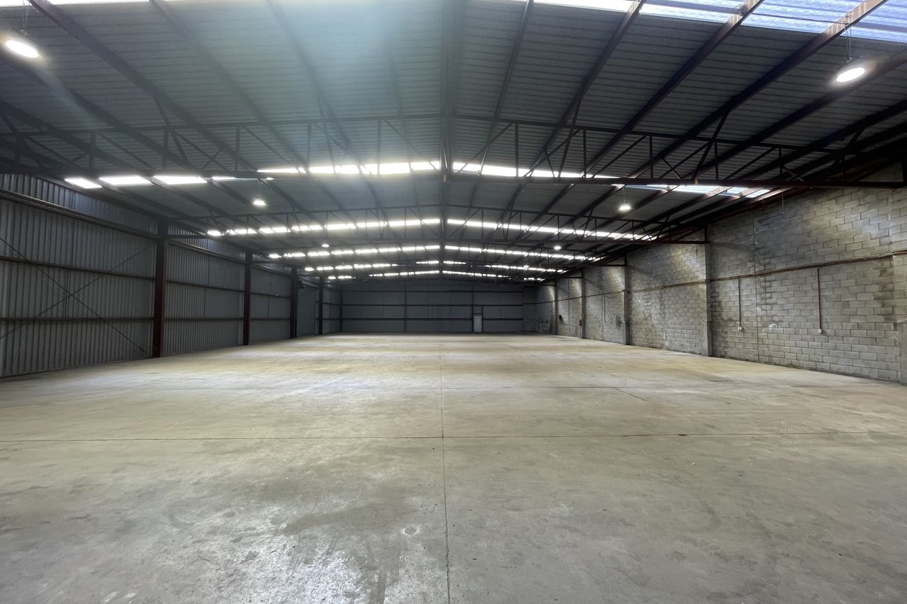 Refurbished Standalone Industrial with Secure Yard - Ansicht 3