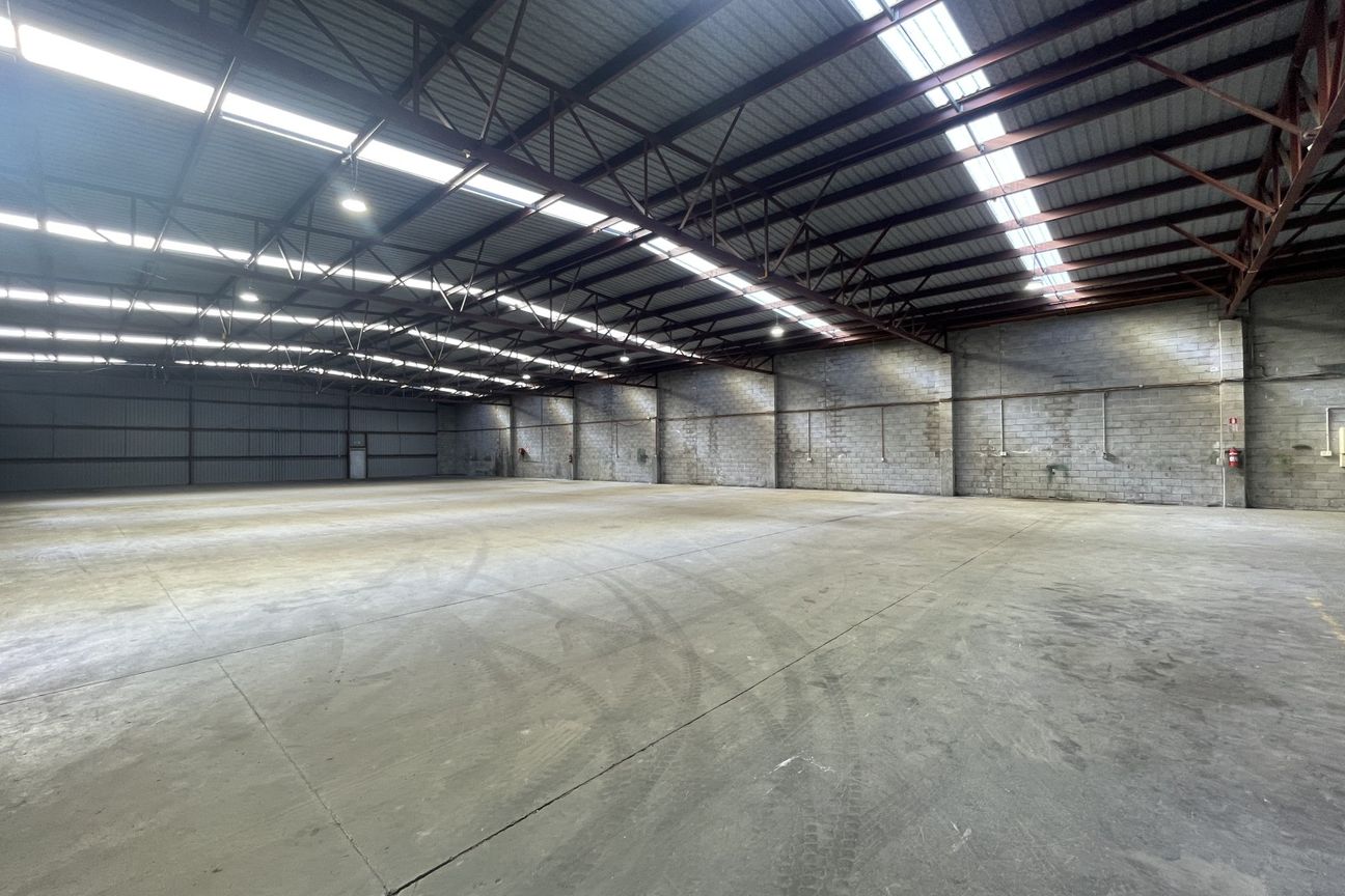 Refurbished Standalone Industrial with Secure Yard - Ansicht 4