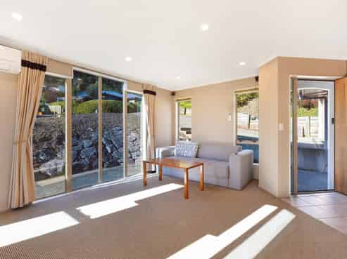 5 Ben Bracken Place, Bishopdale