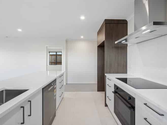 10B Cronshaw Road, Karaka