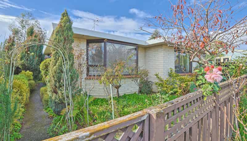 2 Danvers Street, Havelock North