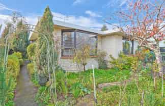 2 Danvers Street, Havelock North