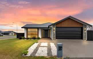 35 Graeme Foote Street, Darfield