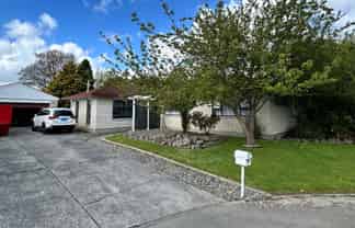 158 Amberley Avenue, Highbury