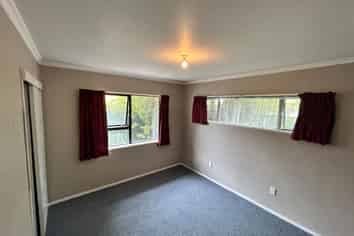 158 Amberley Avenue, Highbury