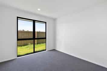 34 Derbridge Street, Woodend