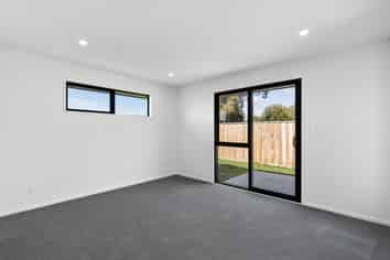 34 Derbridge Street, Woodend