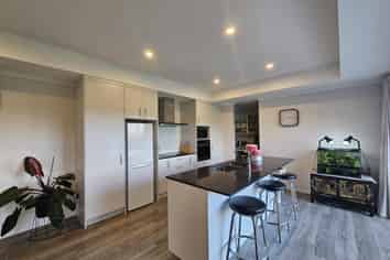 372 Whitehills Road , Dairy Flat