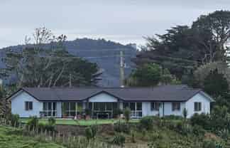 372 Whitehills Road , Dairy Flat