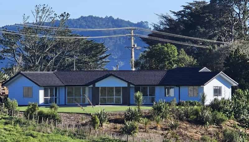 372 Whitehills Road , Dairy Flat