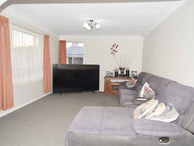 5 Argyle Street, Kew