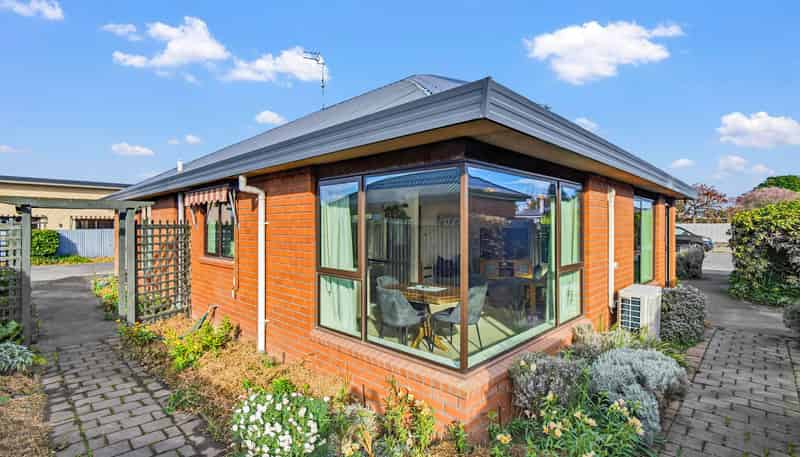 1/51 Peter Street, Ashburton