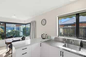 1/51 Peter Street, Ashburton