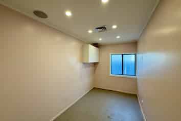 Point Chevalier Retail Opportunity | 98 m2