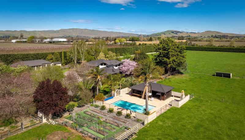 144 Longlands Road West, Longlands