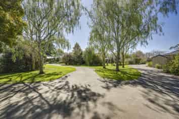 144 Longlands Road West, Longlands