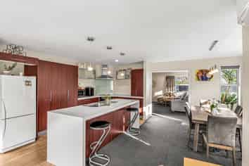200 Harrison Street, Allenton