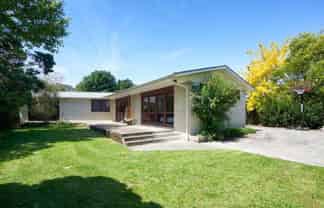 22 Christie Crescent, Havelock North