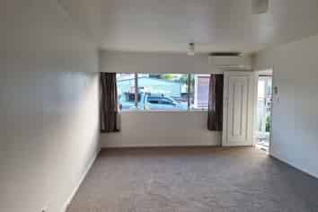1/11A Bayside Avenue, Te Atatu Peninsula