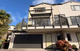 8/8 Flynn Street, Birkdale