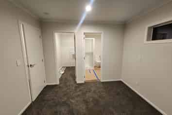 a/17 Hollows Crescent, Takaro