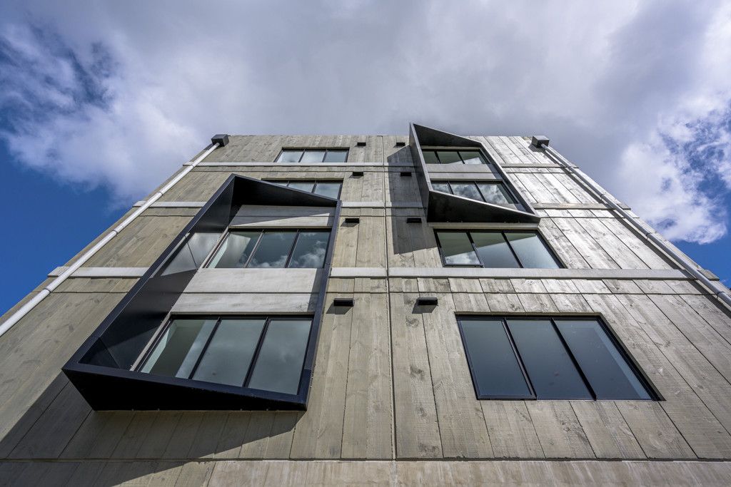 Rare Whole-Building Investment, 32 Apartments - Vista 2