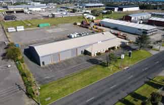 Large Industrial Site Offering the Full Package