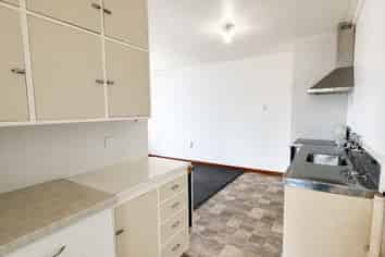 Gisborne - Address withheld